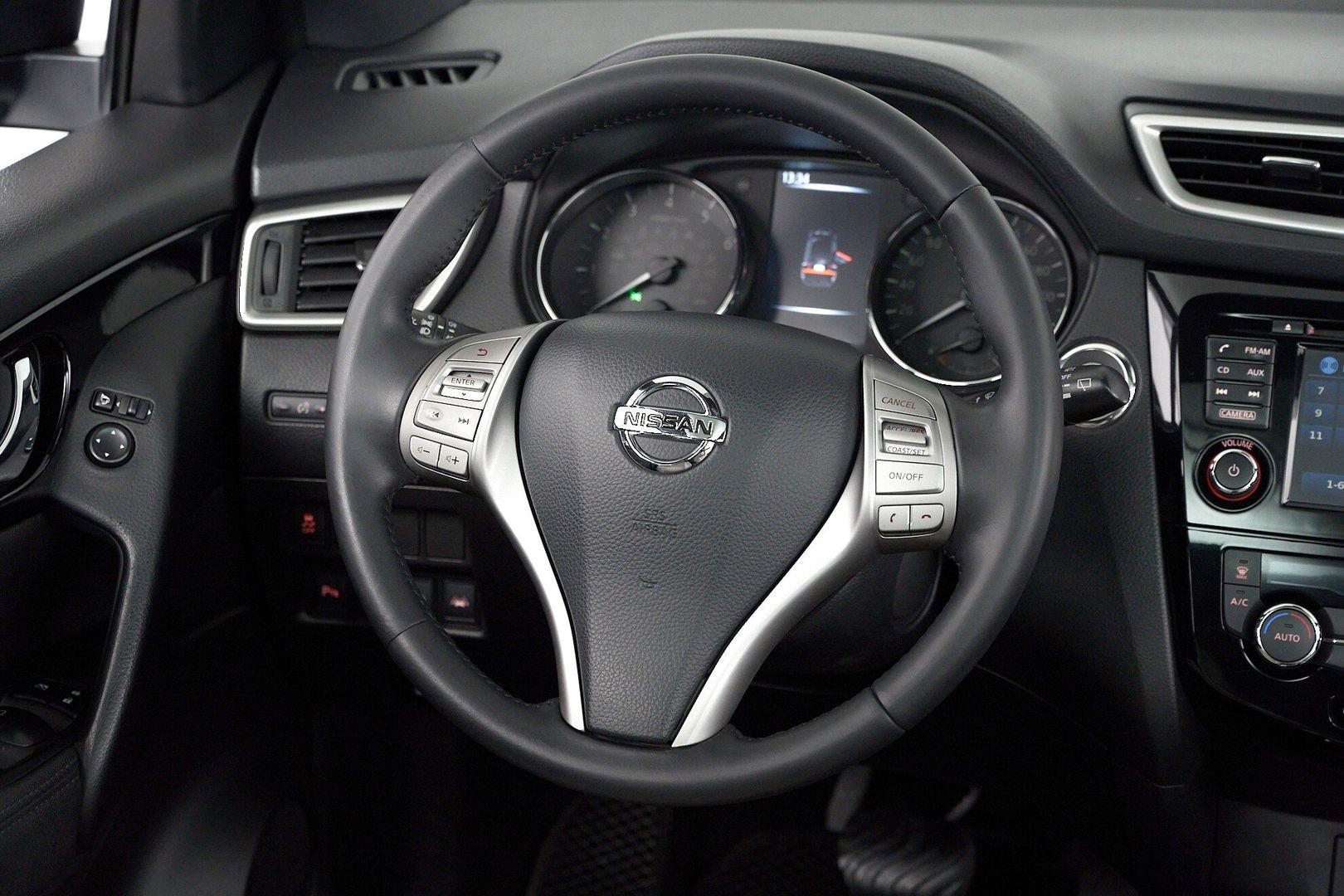 Nissan Qashqai 2017, черный