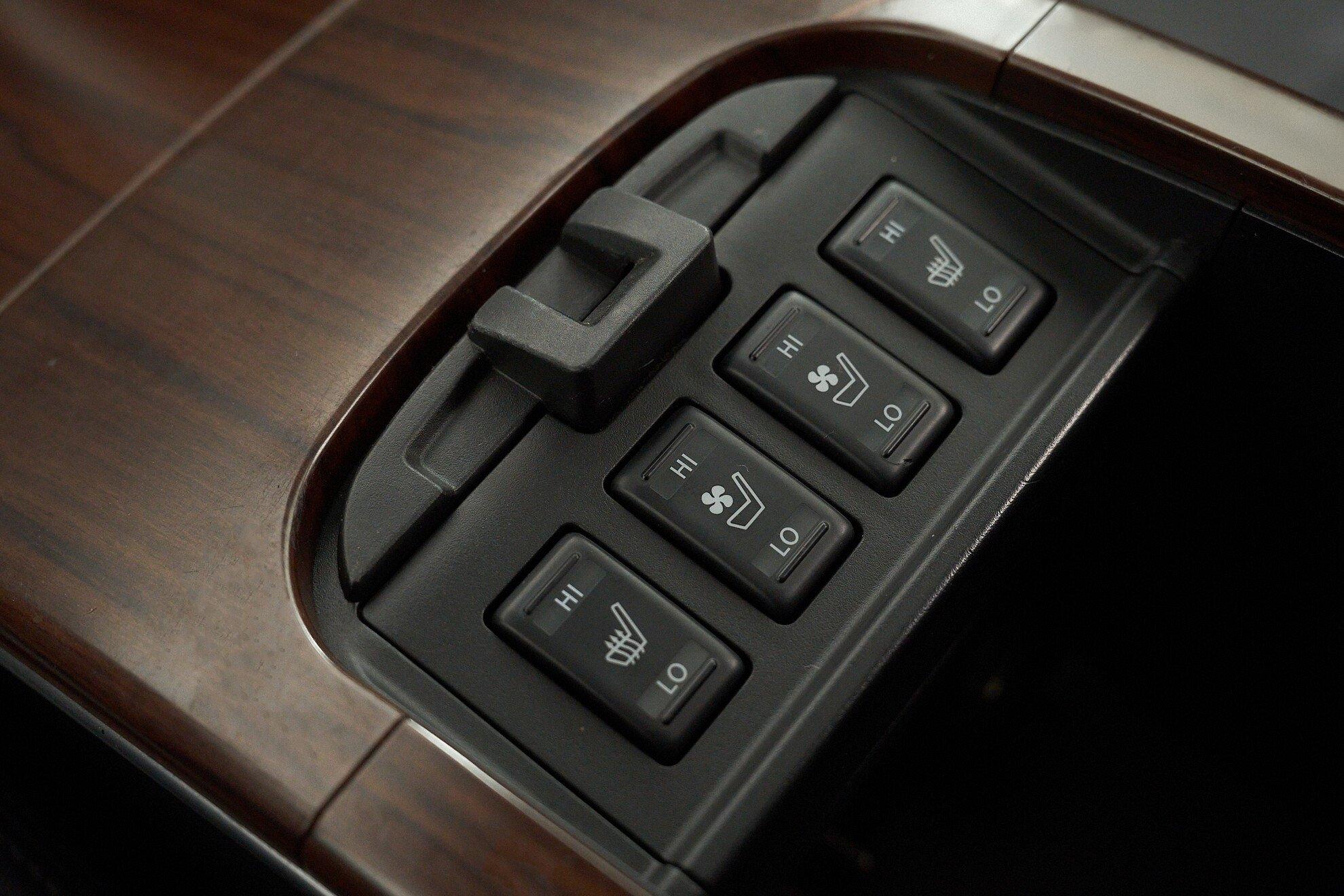 Nissan Teana 2010, черный
