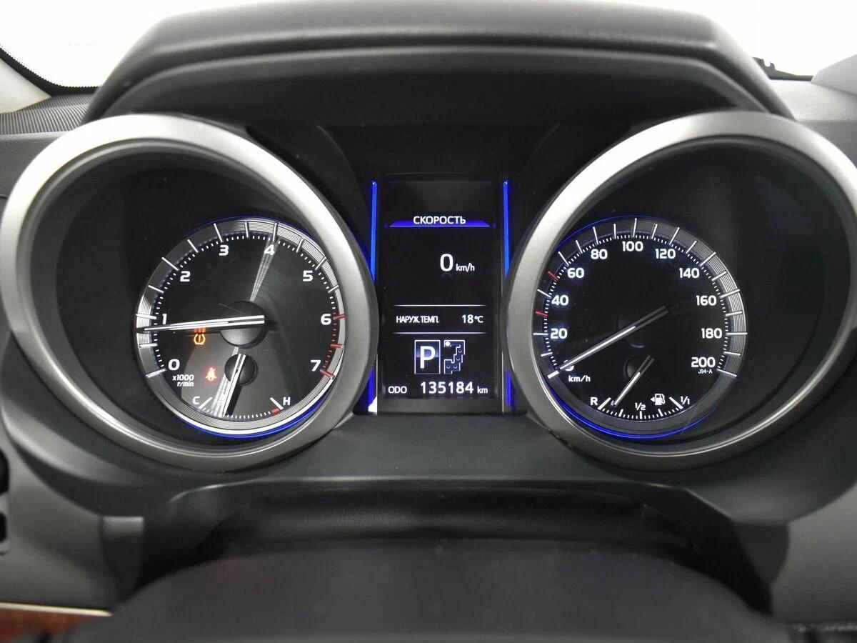 Toyota Land Cruiser Prado 2017, черный
