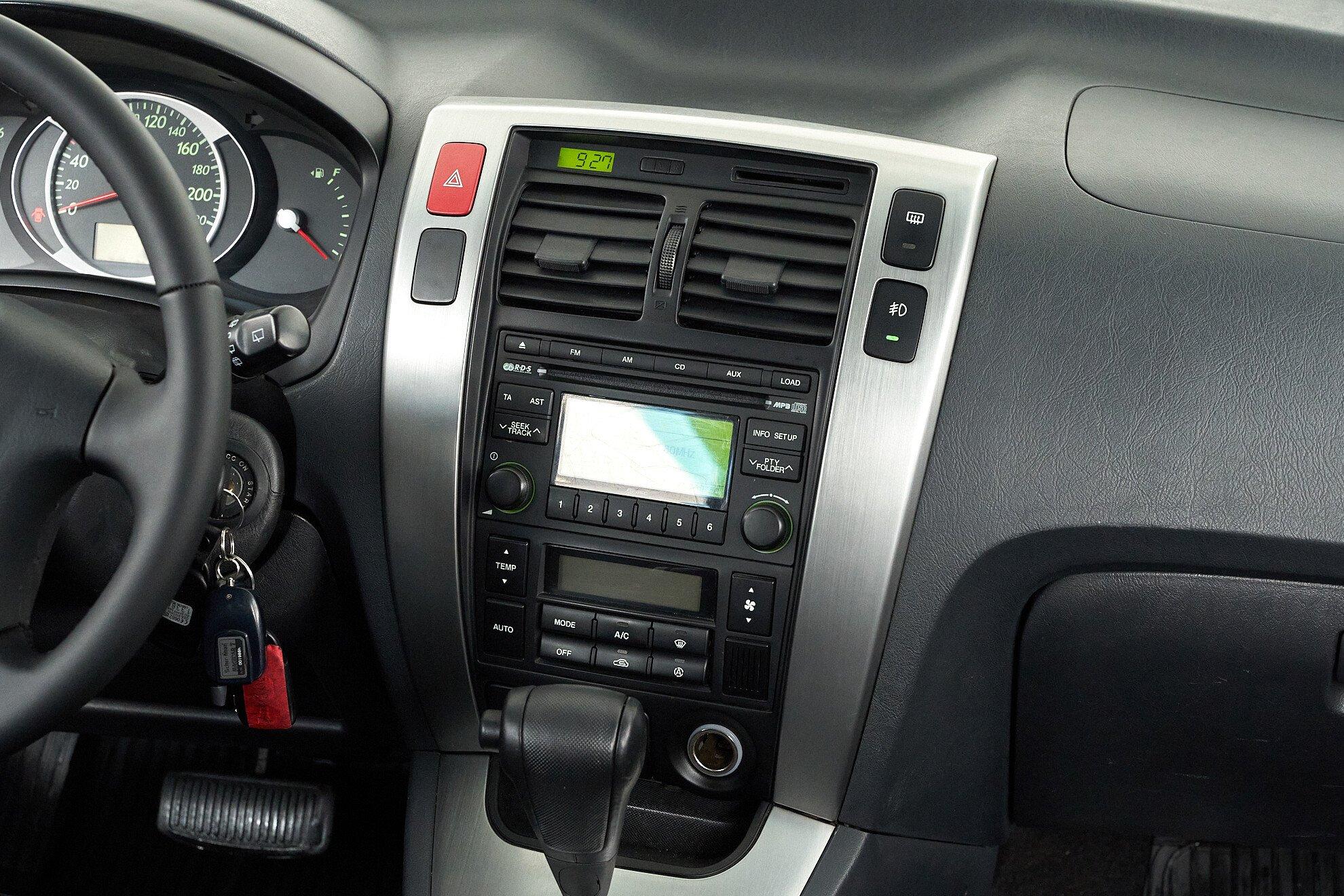 Hyundai Tucson 2008, зеленый