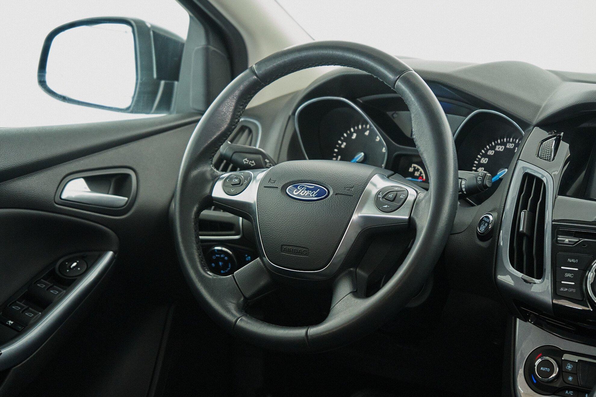 Ford Focus 2014, черный