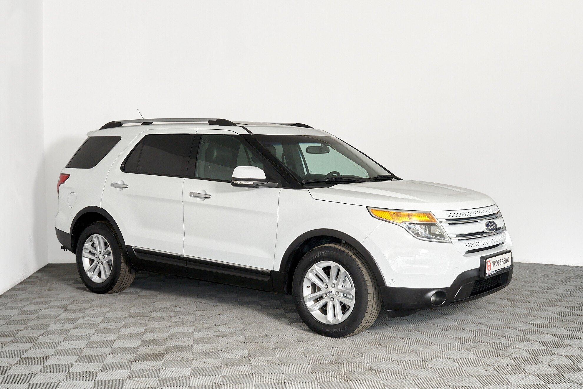 Ford Explorer 2013, белый
