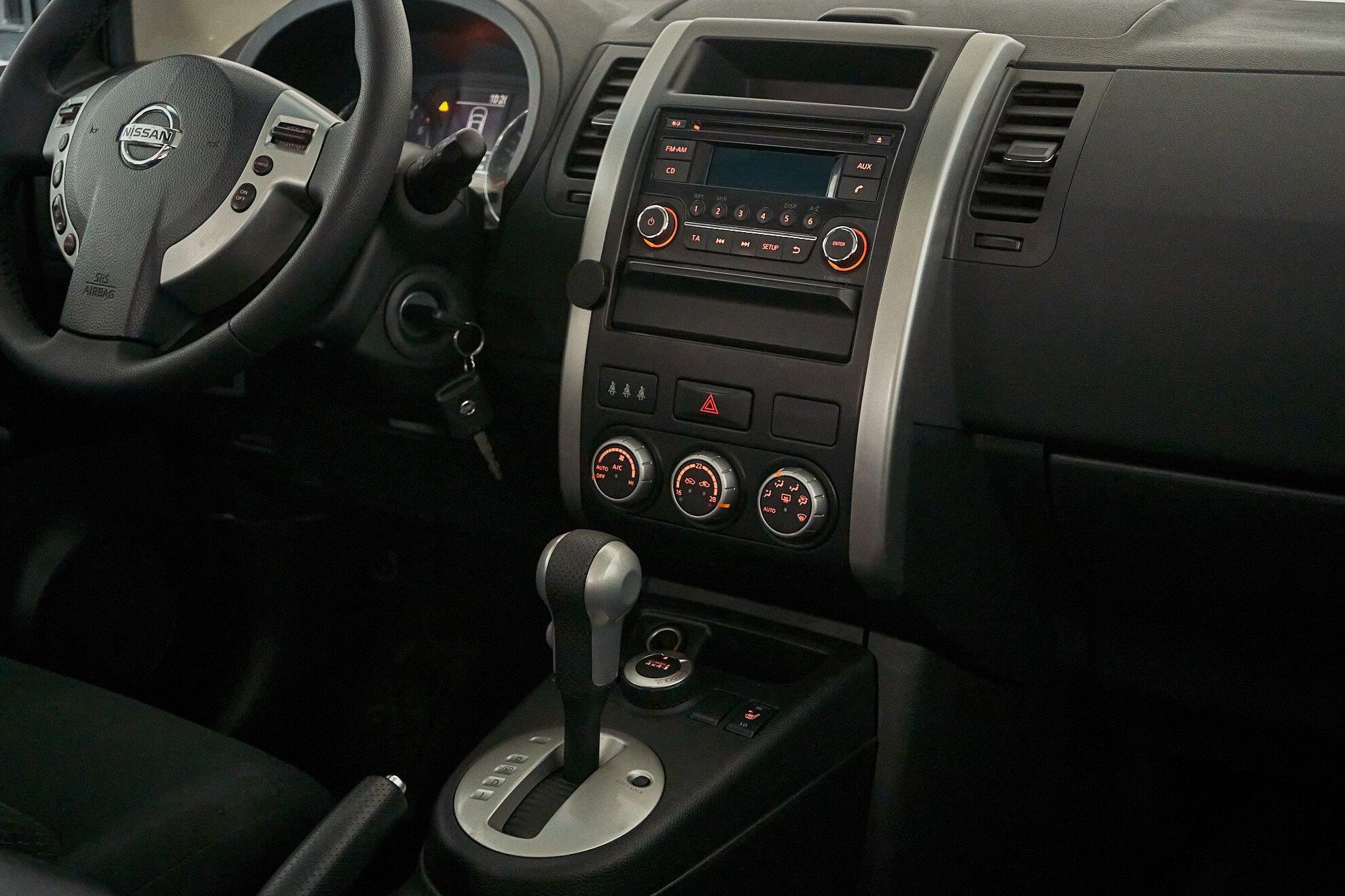 Nissan X-Trail 2013, белый