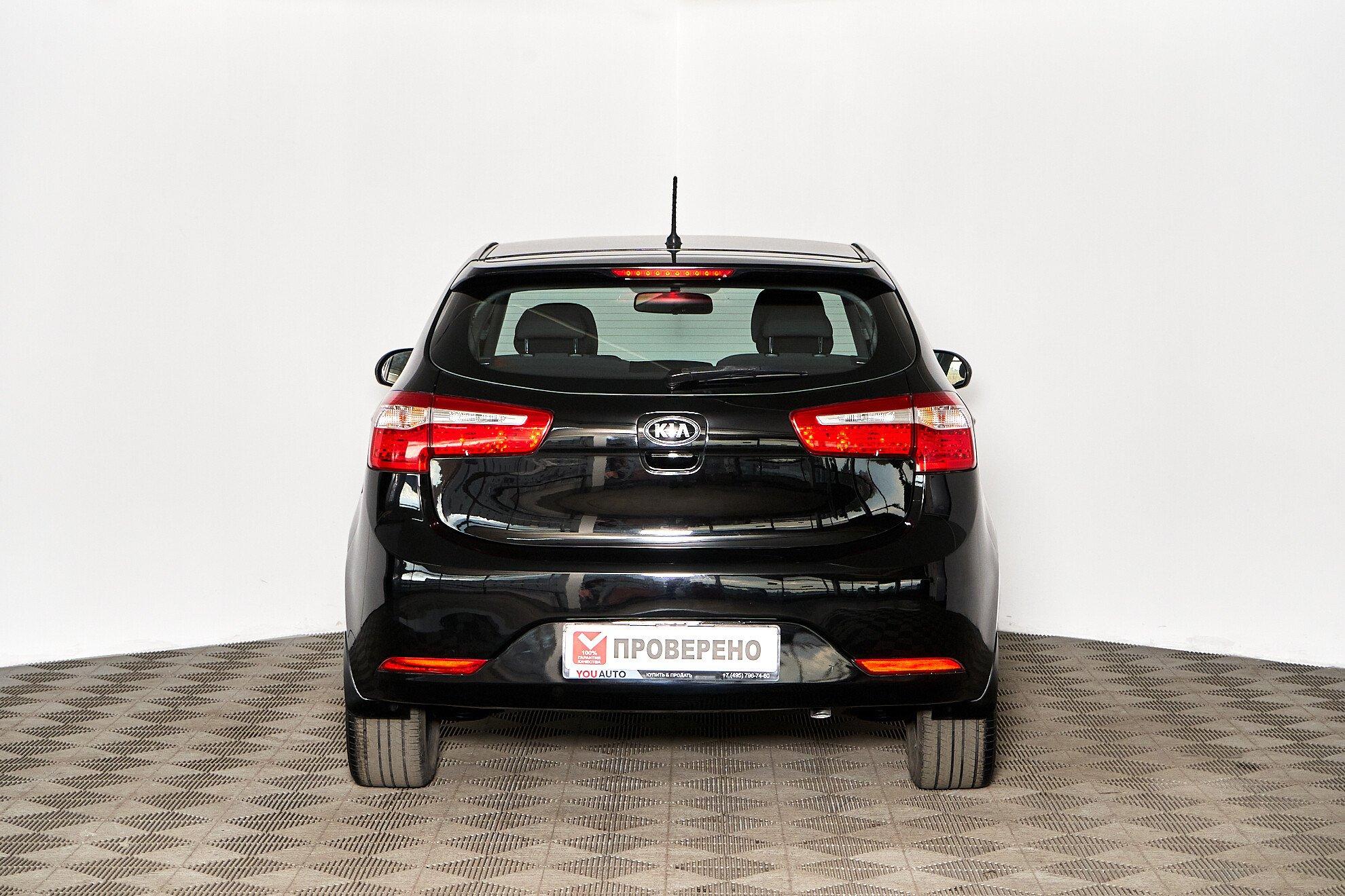 Kia Rio 2013, черный