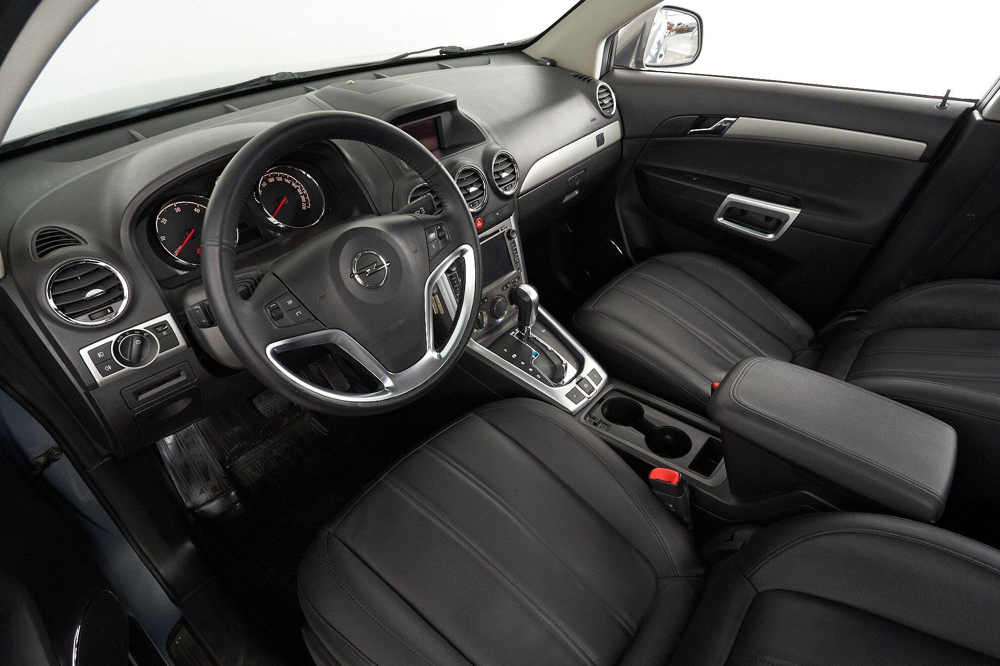 Opel Antara 2013, серый