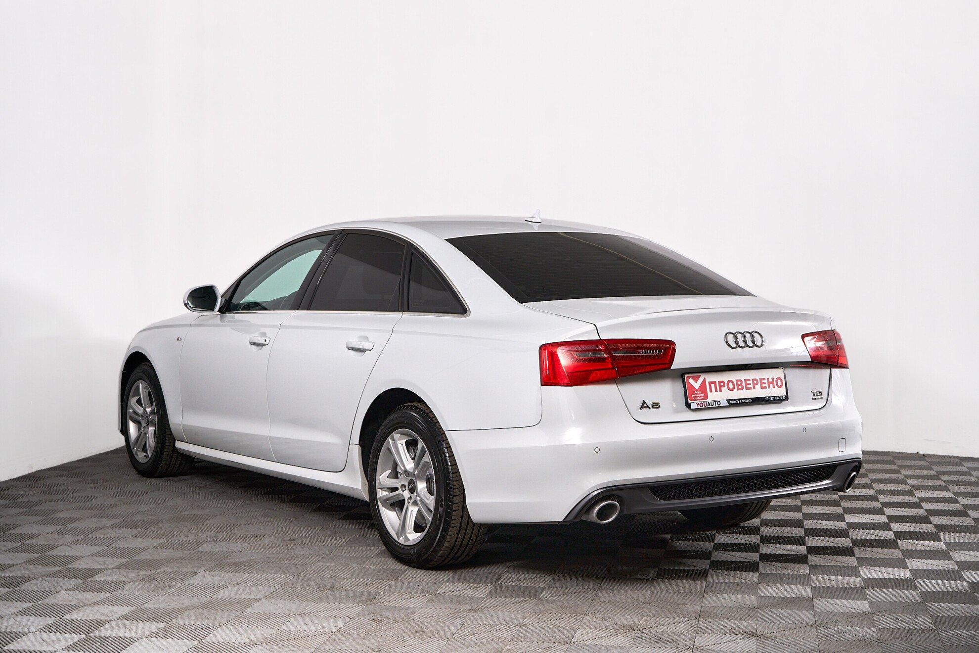 Audi A6 2012, белый