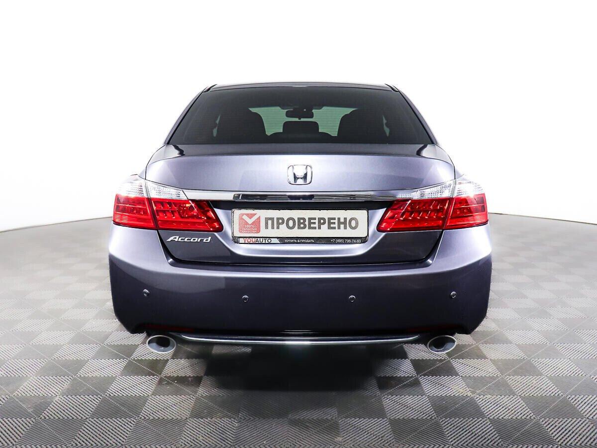 Honda Accord 2015, серебряный