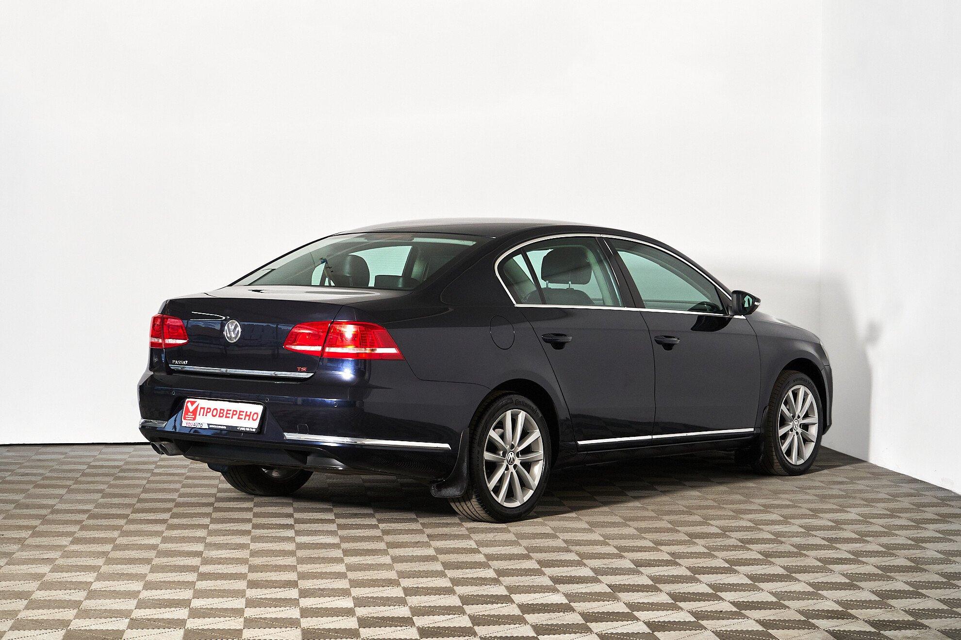 Volkswagen Passat 2012, синий