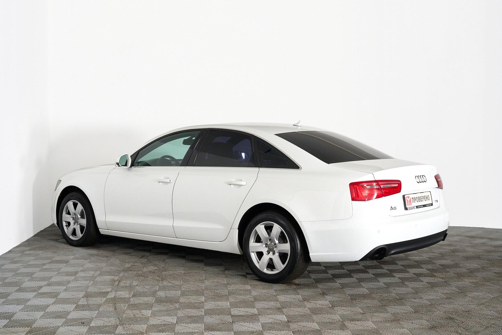 Audi A6 2011, белый
