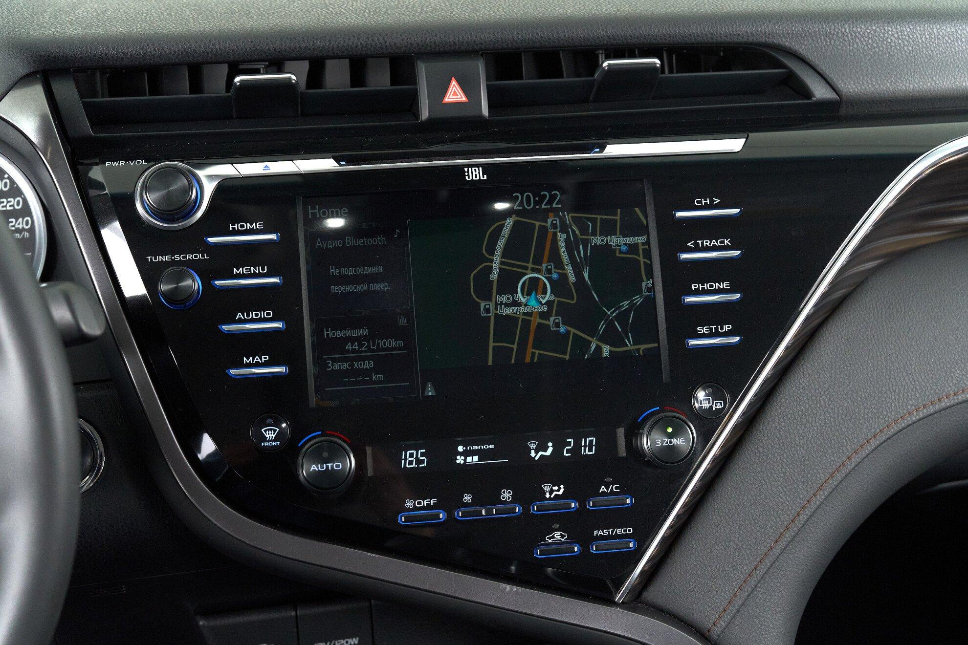 Toyota Camry 2019, синий