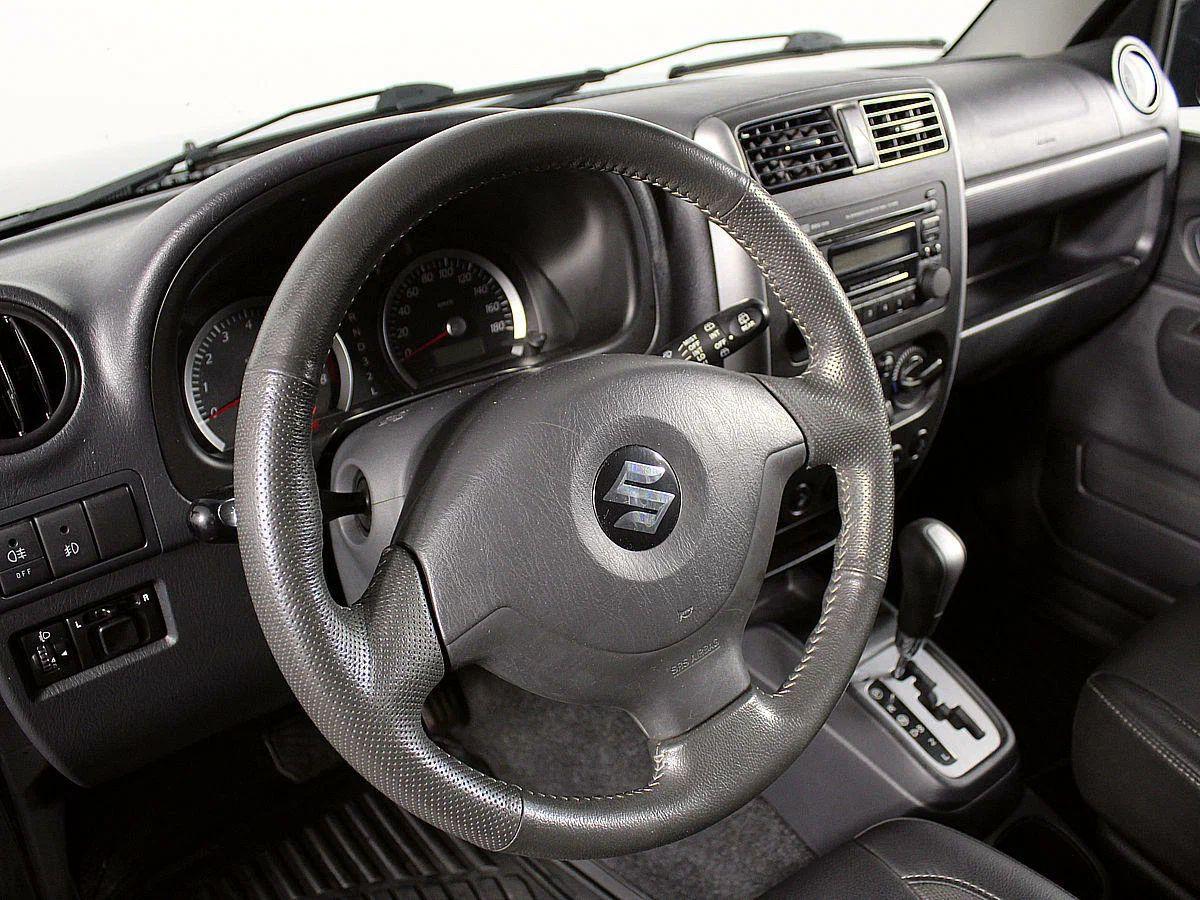 Suzuki Jimny 2011, серый