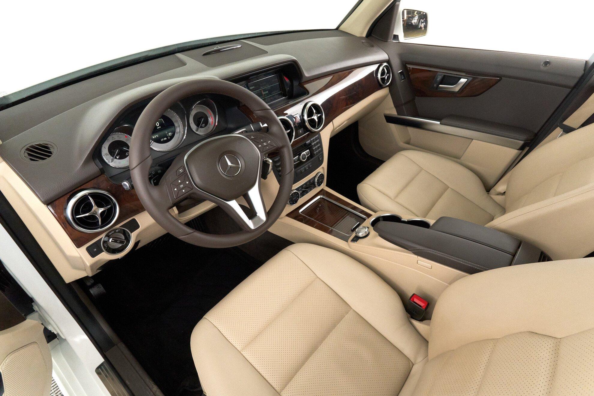 Mercedes-Benz GLK-Класс 2014, белый