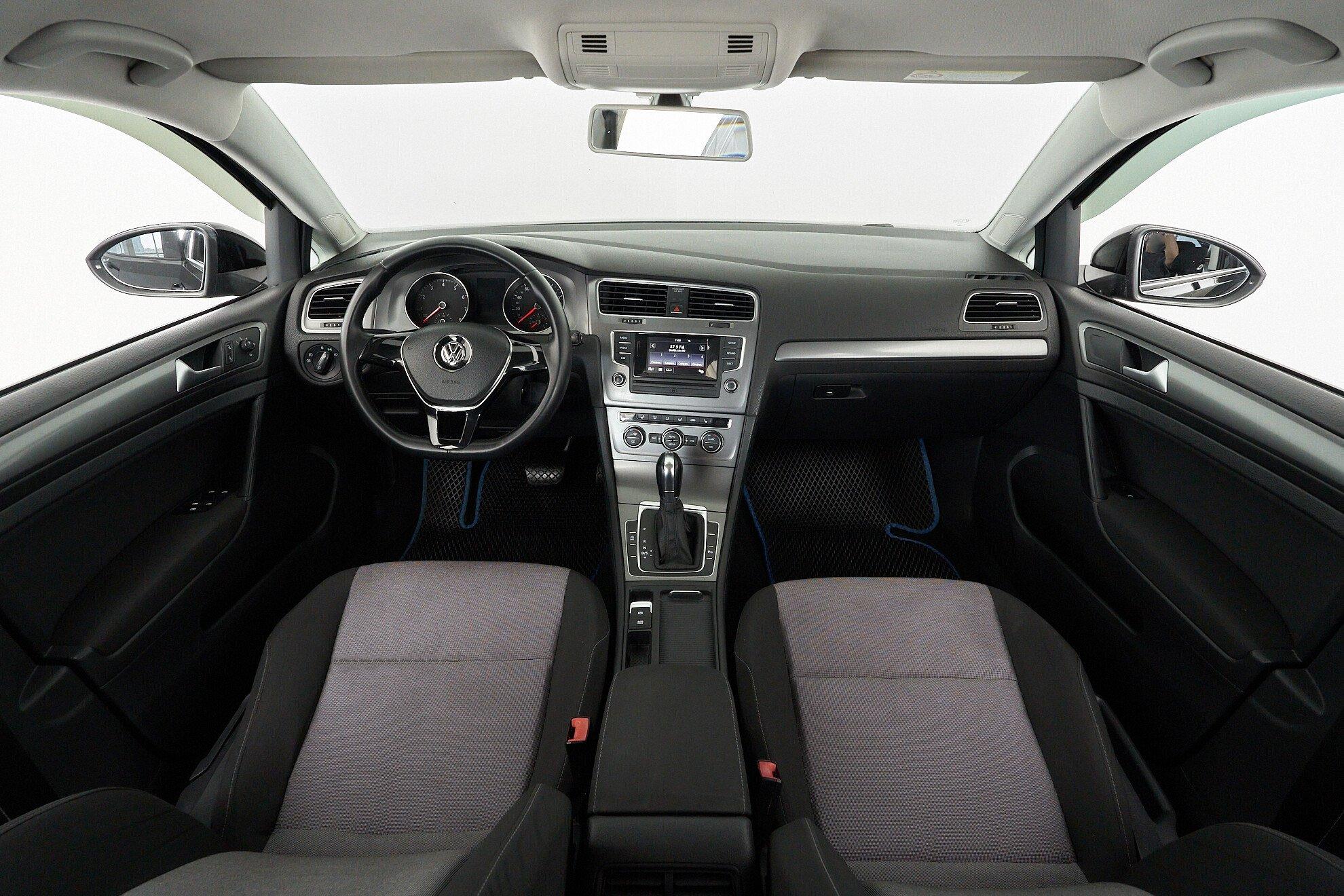 Volkswagen Golf 2013, черный