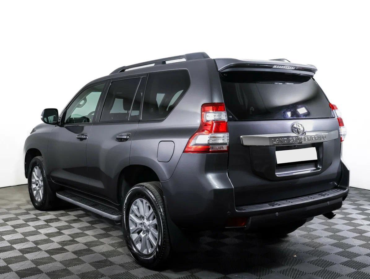 Toyota Land Cruiser Prado 2015, серый