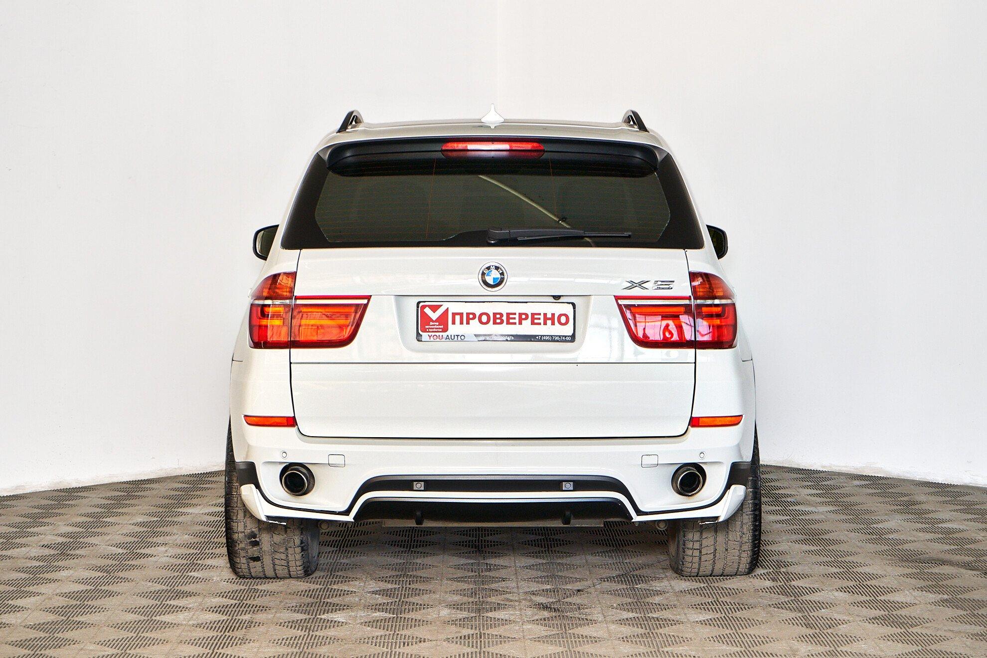 BMW X5 2011, белый