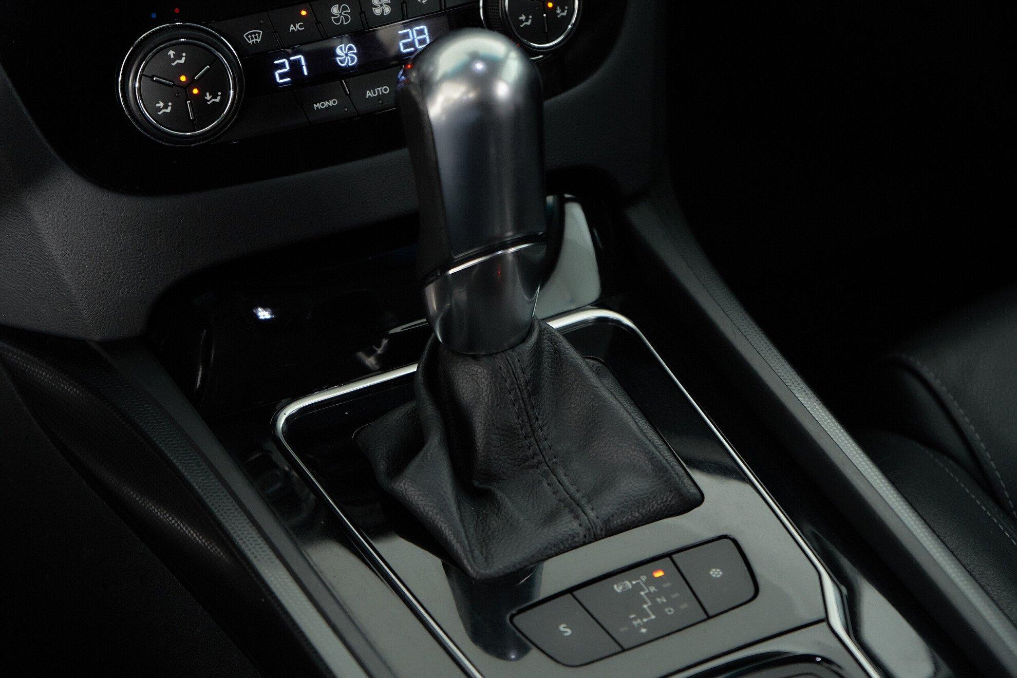 Peugeot 508 2013, белый