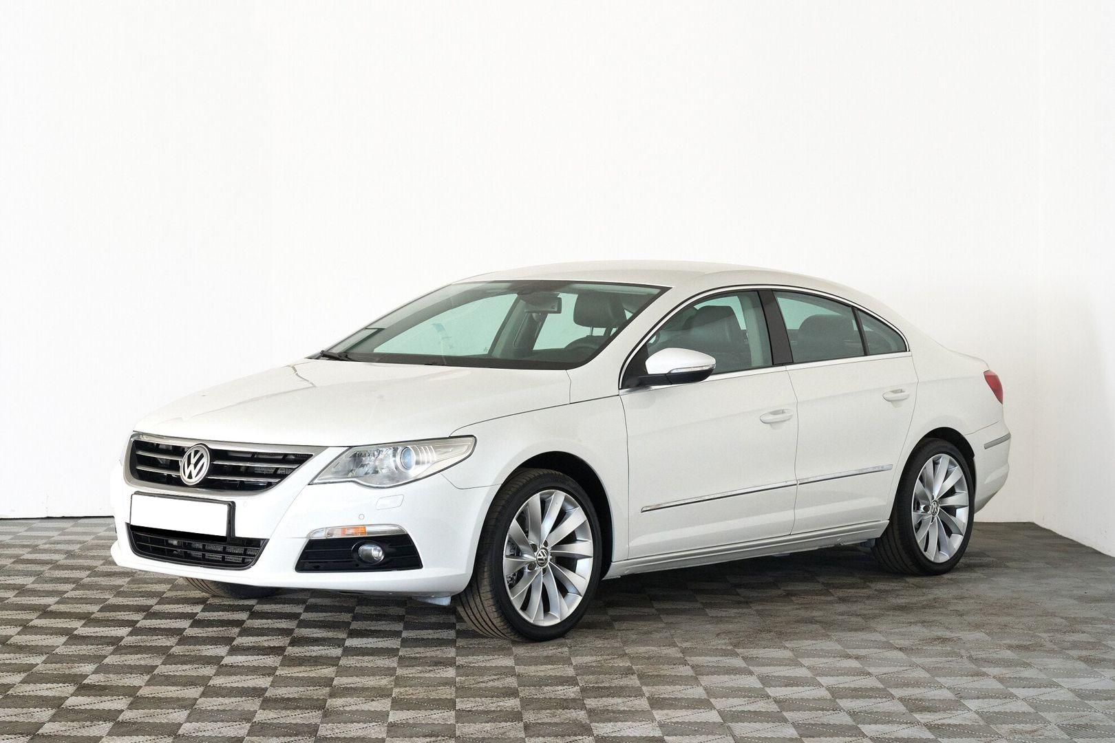 Volkswagen Passat CC 2011, белый