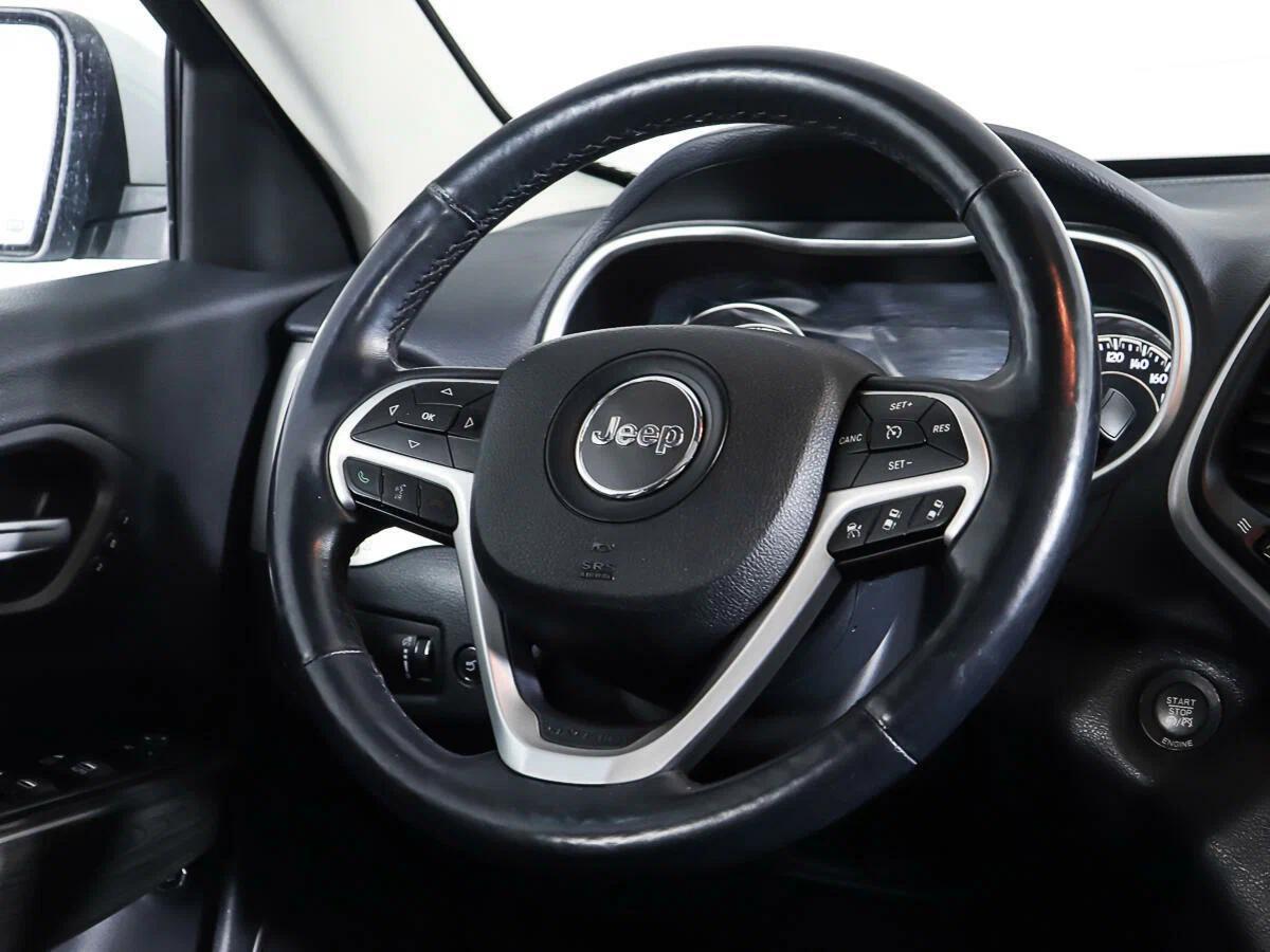 Jeep Cherokee 2018, белый