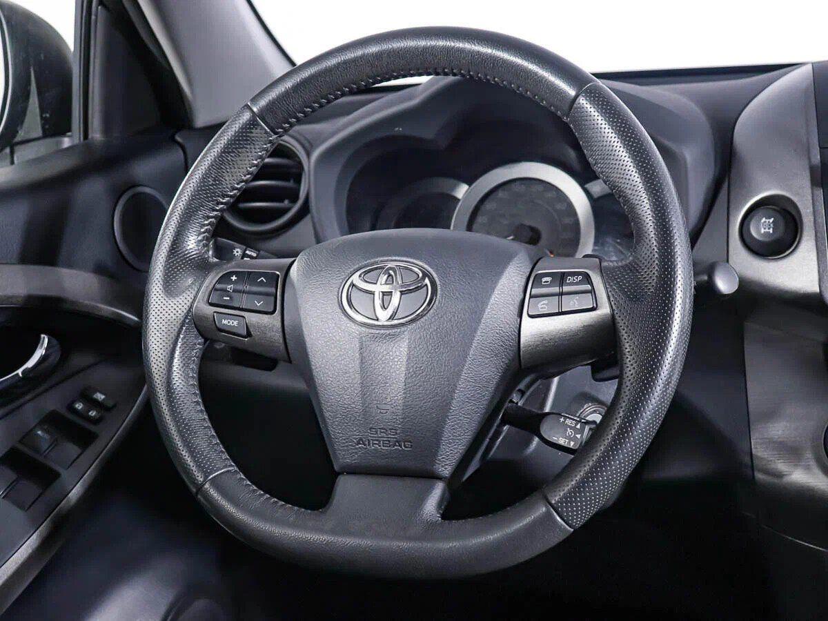 Toyota RAV4 2012, коричневый