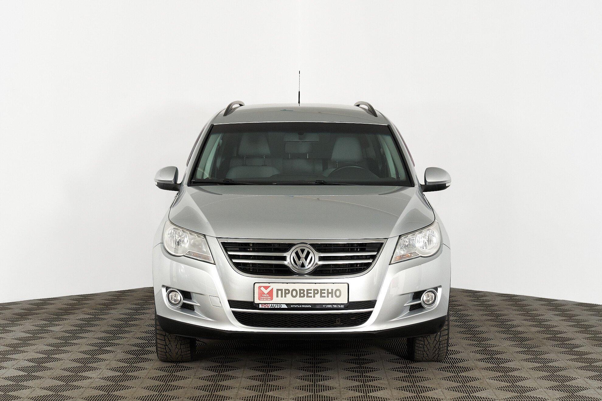 Volkswagen Tiguan 2011, серебряный