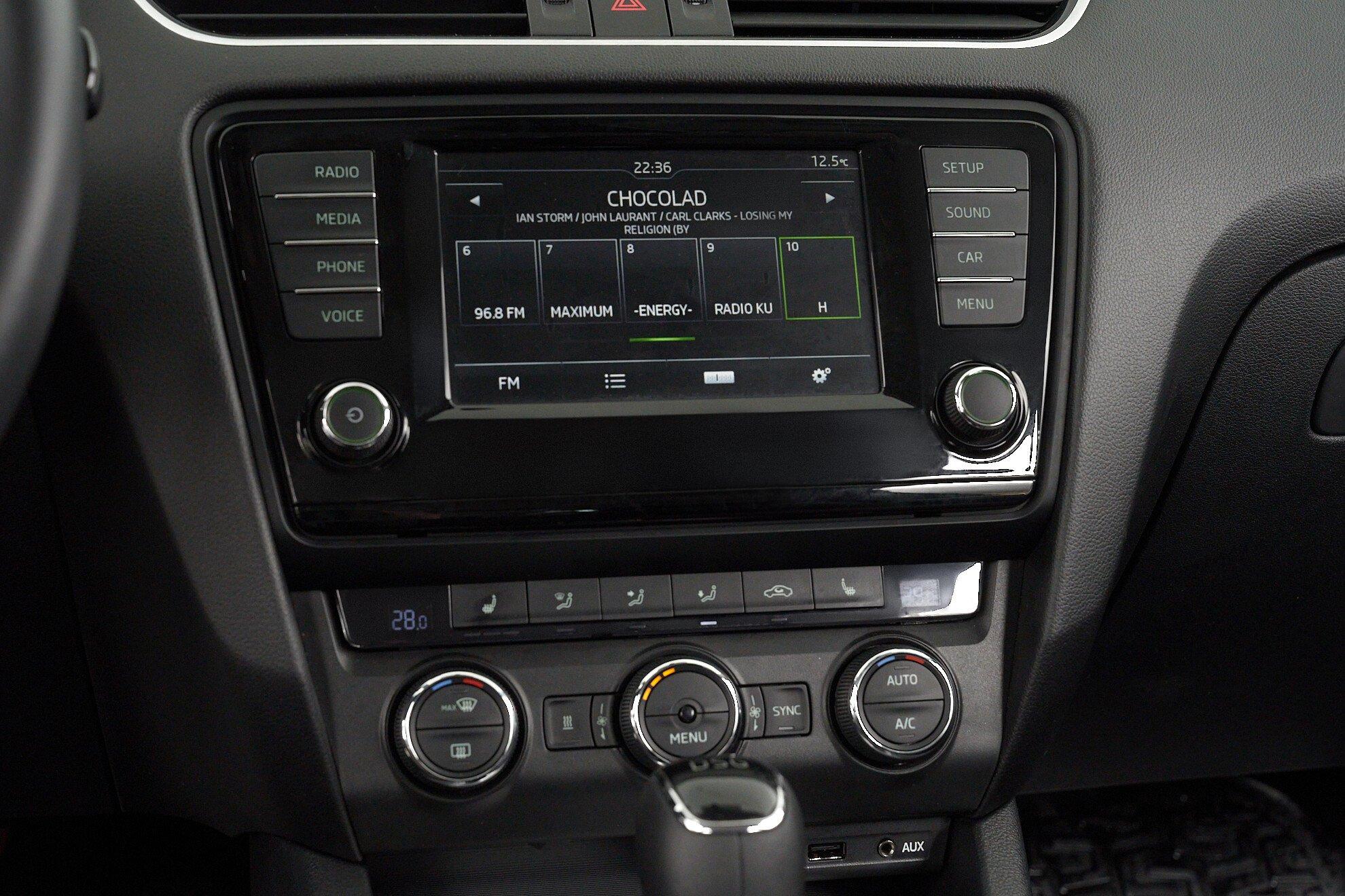 Skoda Octavia 2016, коричневый