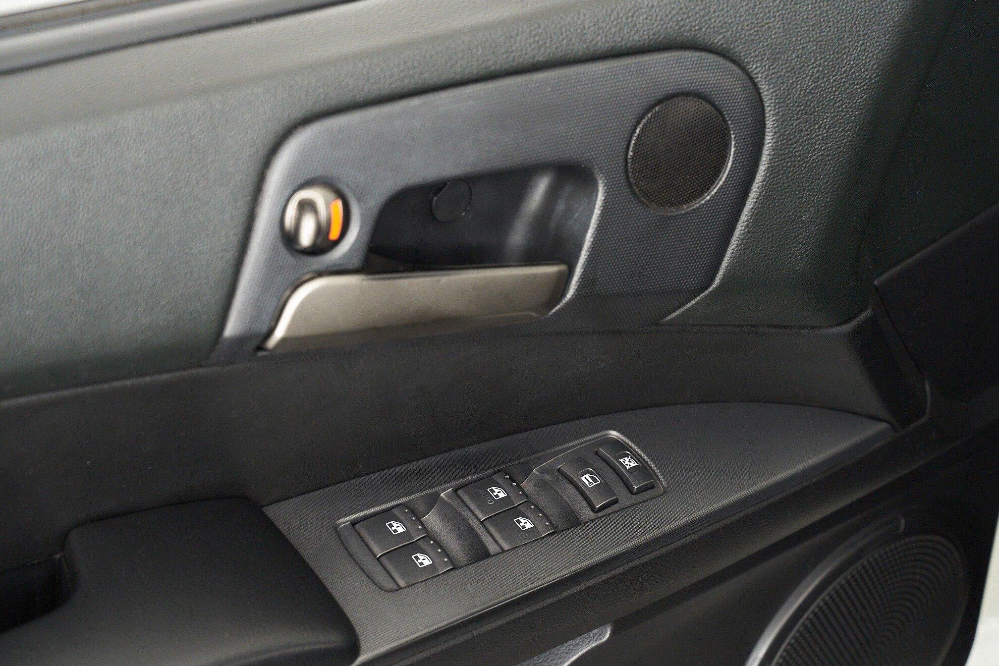 SsangYong Kyron 2013, белый