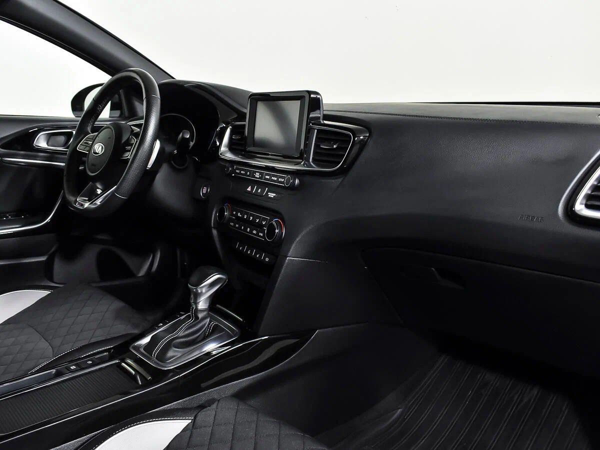 Kia Proceed 2019, серый