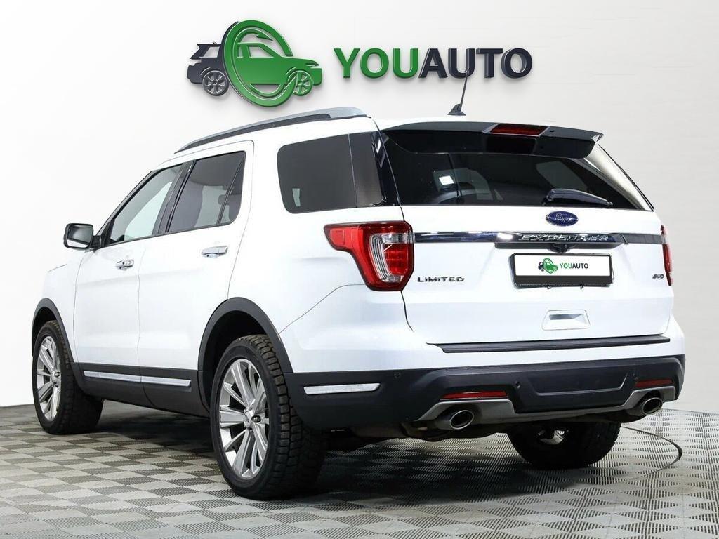 Ford Explorer 2018, белый