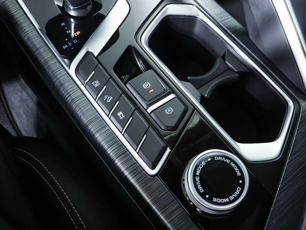 Geely Tugella 2021, черный