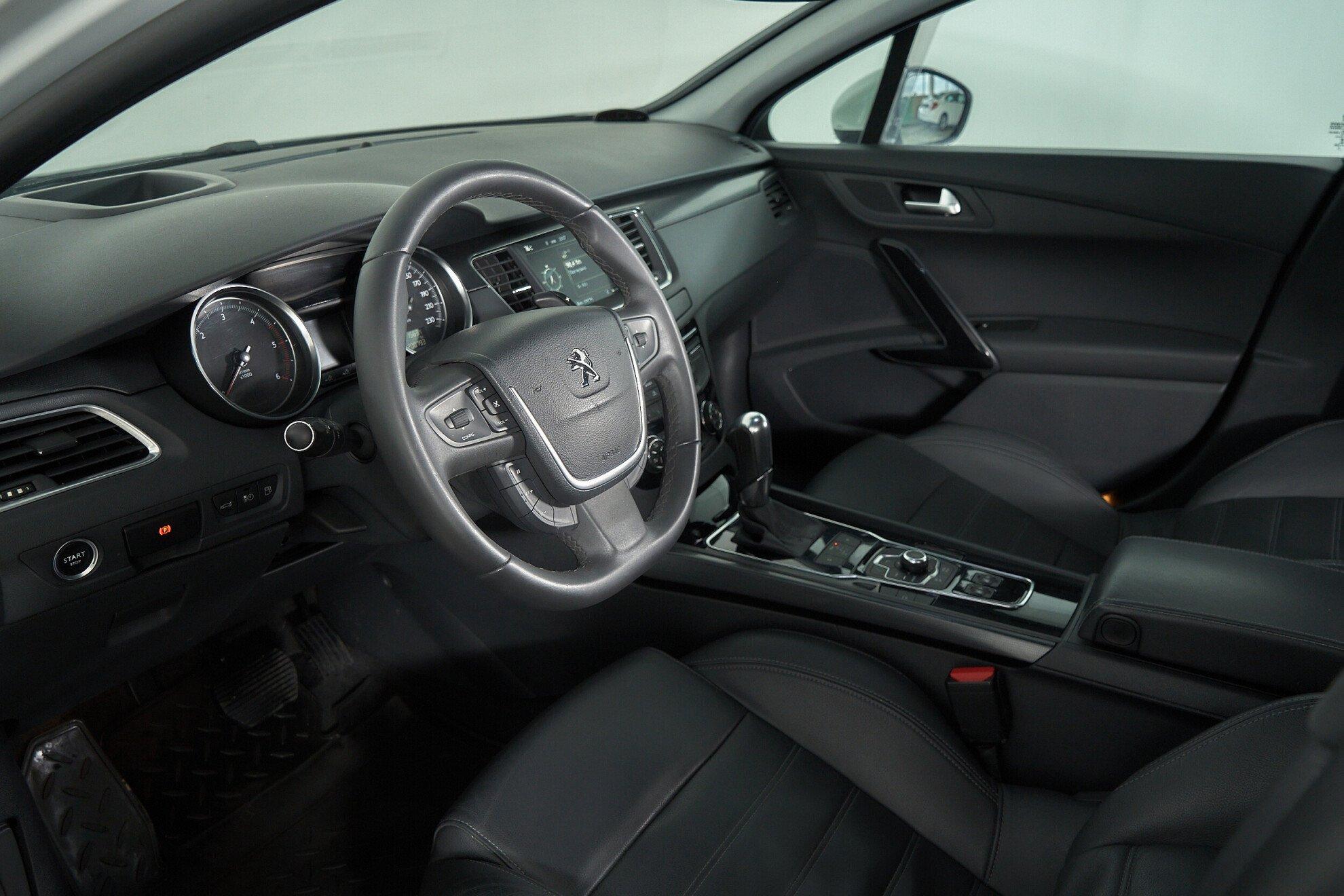 Peugeot 508 2013, белый