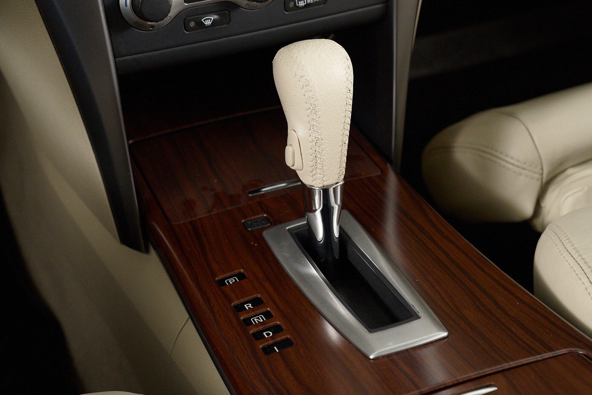 Nissan Teana 2010, черный