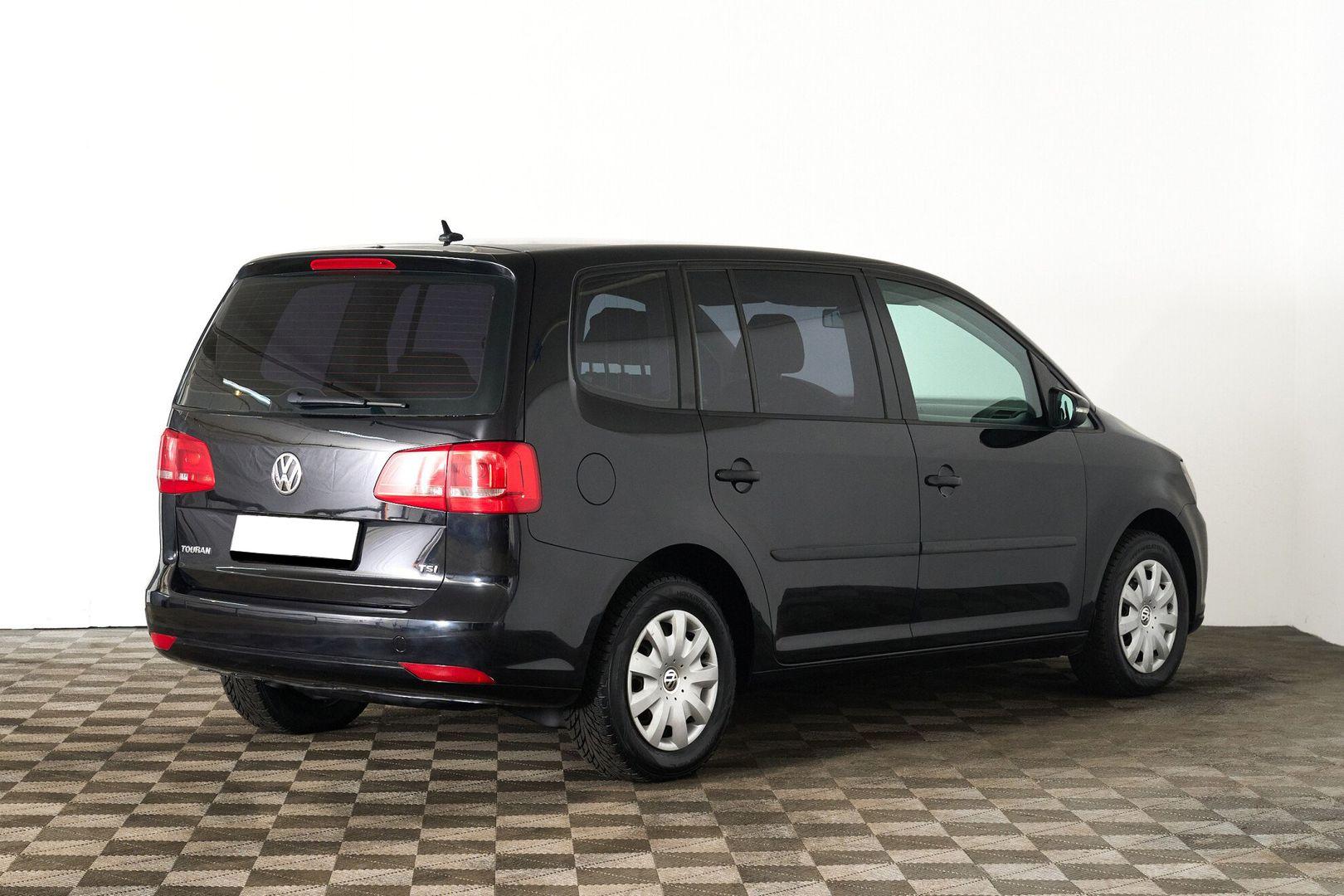 Volkswagen Touran 2012, черный