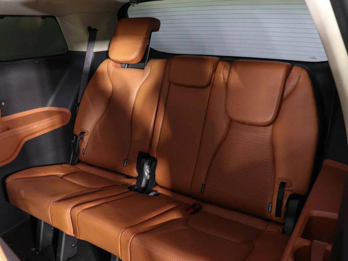 Kia Carnival 2024, черный