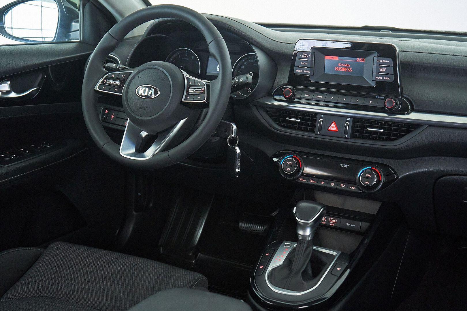 Kia Cerato 2018, черный