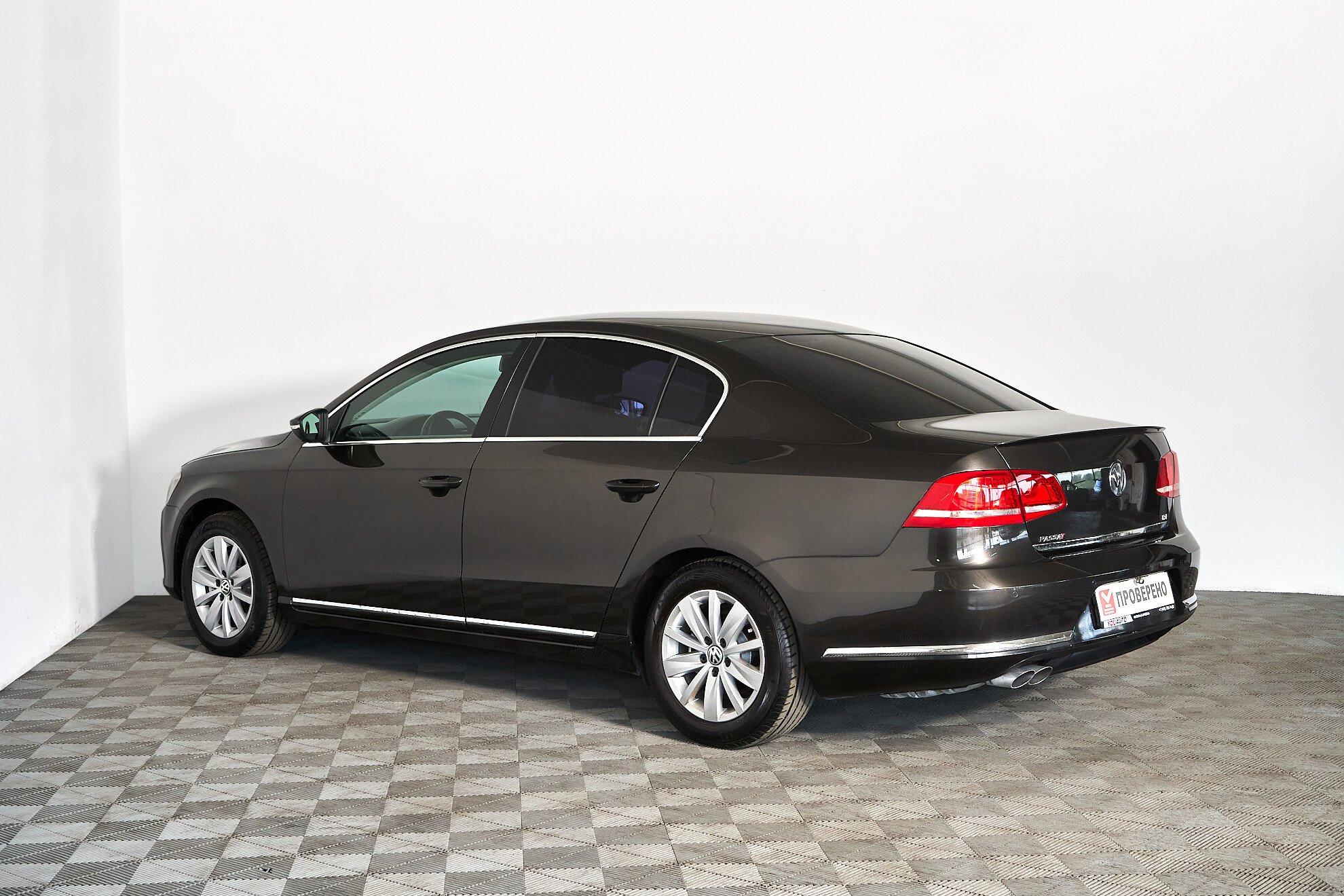 Volkswagen Passat 2013, коричневый
