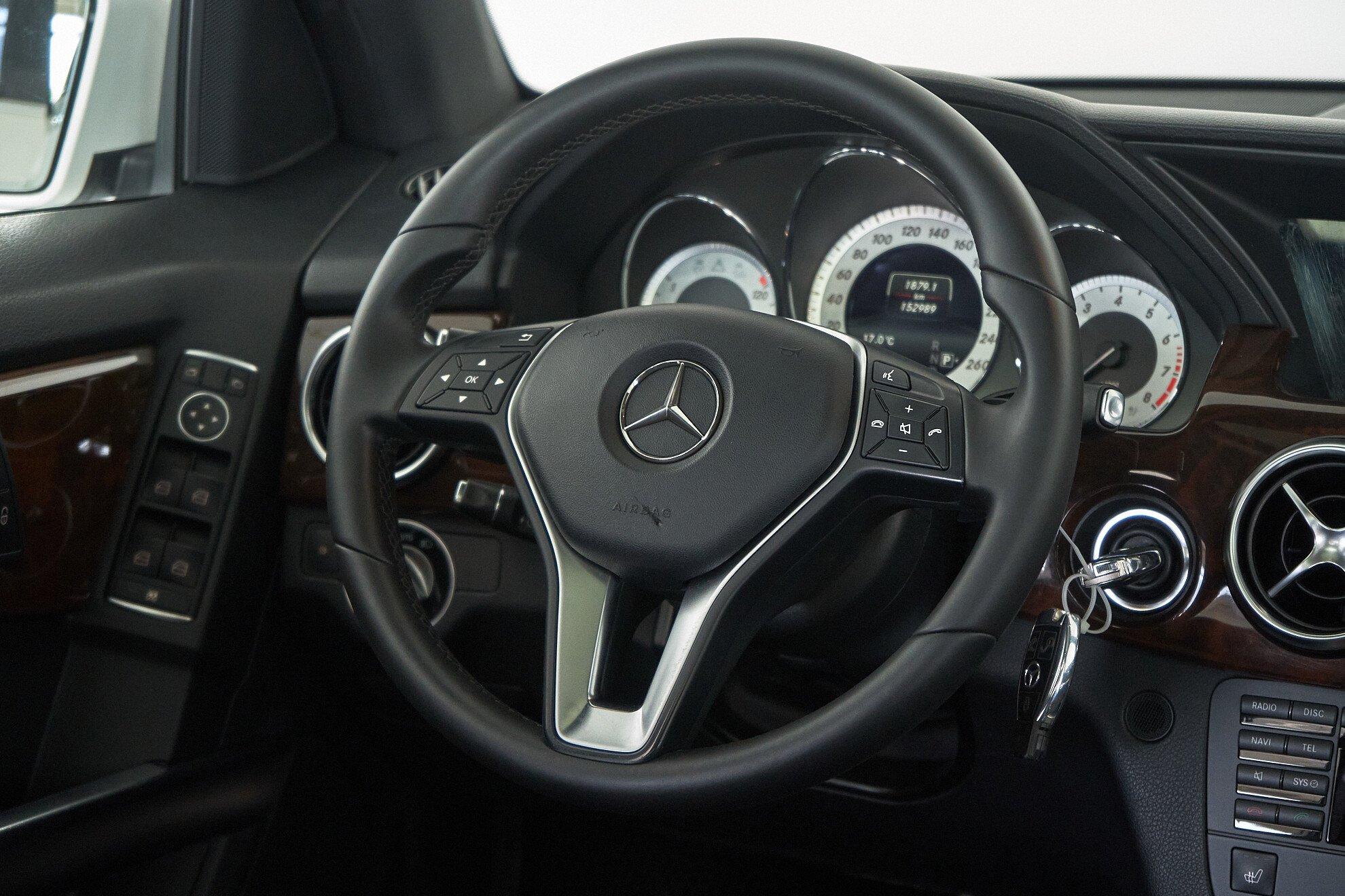 Mercedes-Benz GLK-Класс 2014, белый