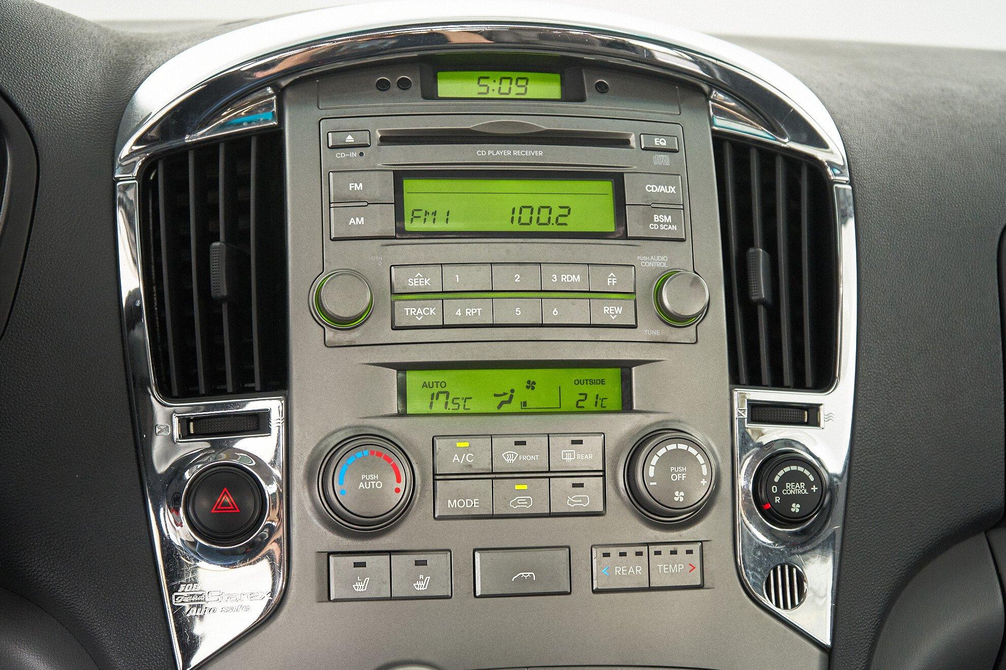 Hyundai Grand Starex 2008, черный