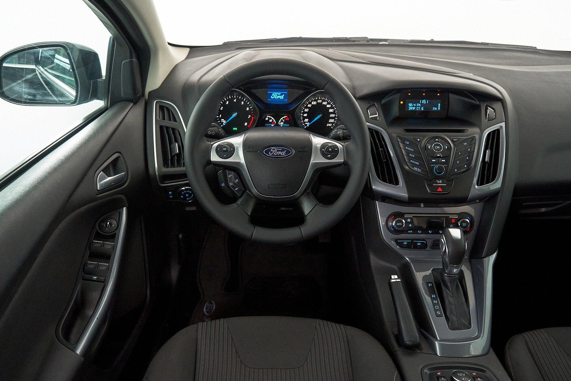Ford Focus 2014, черный