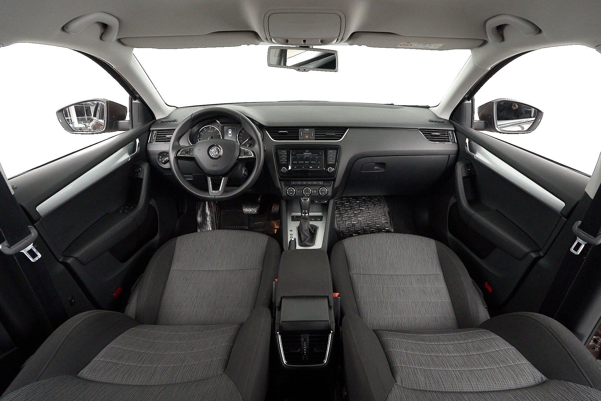 Skoda Octavia 2016, коричневый