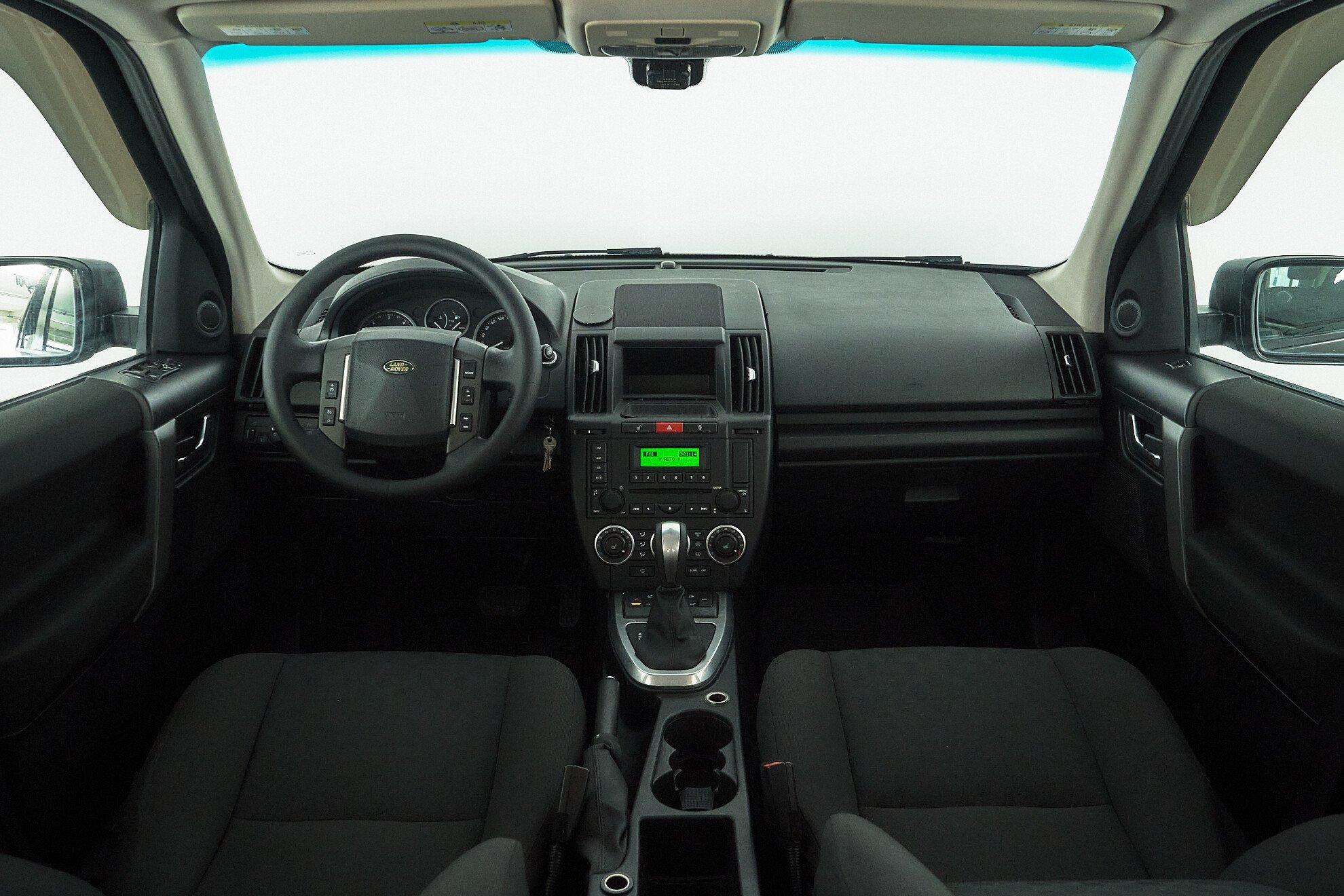 Land Rover Freelander 2009, черный