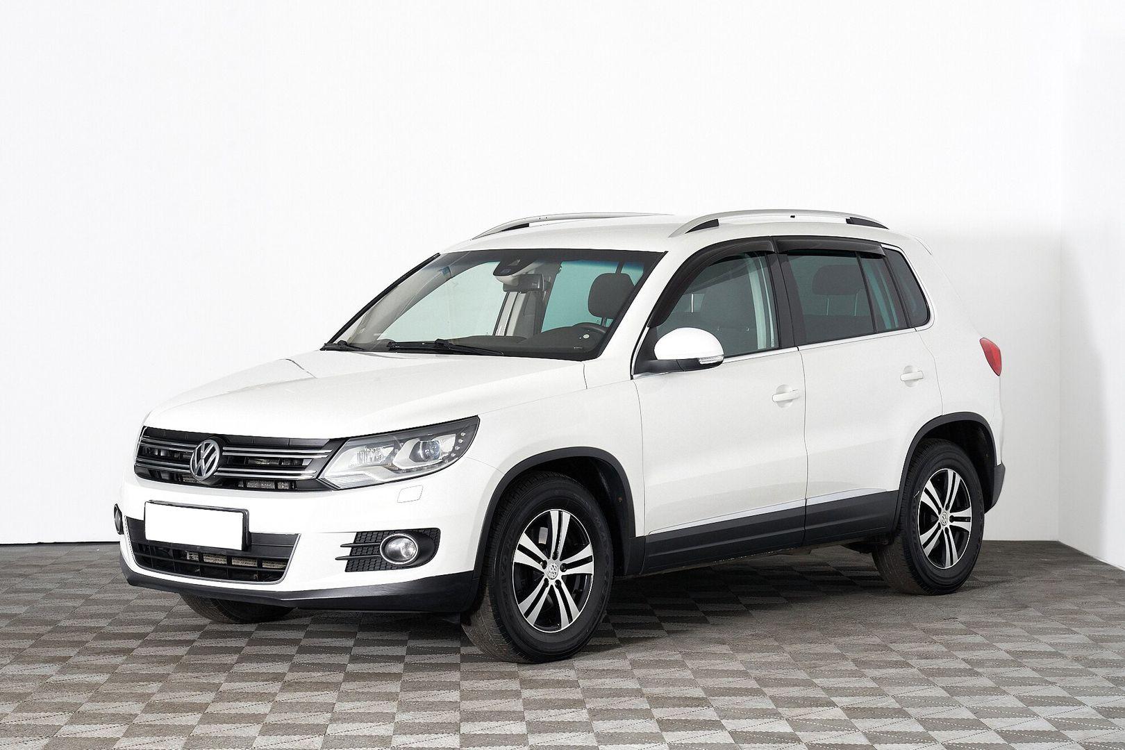 Volkswagen Tiguan 2015, белый