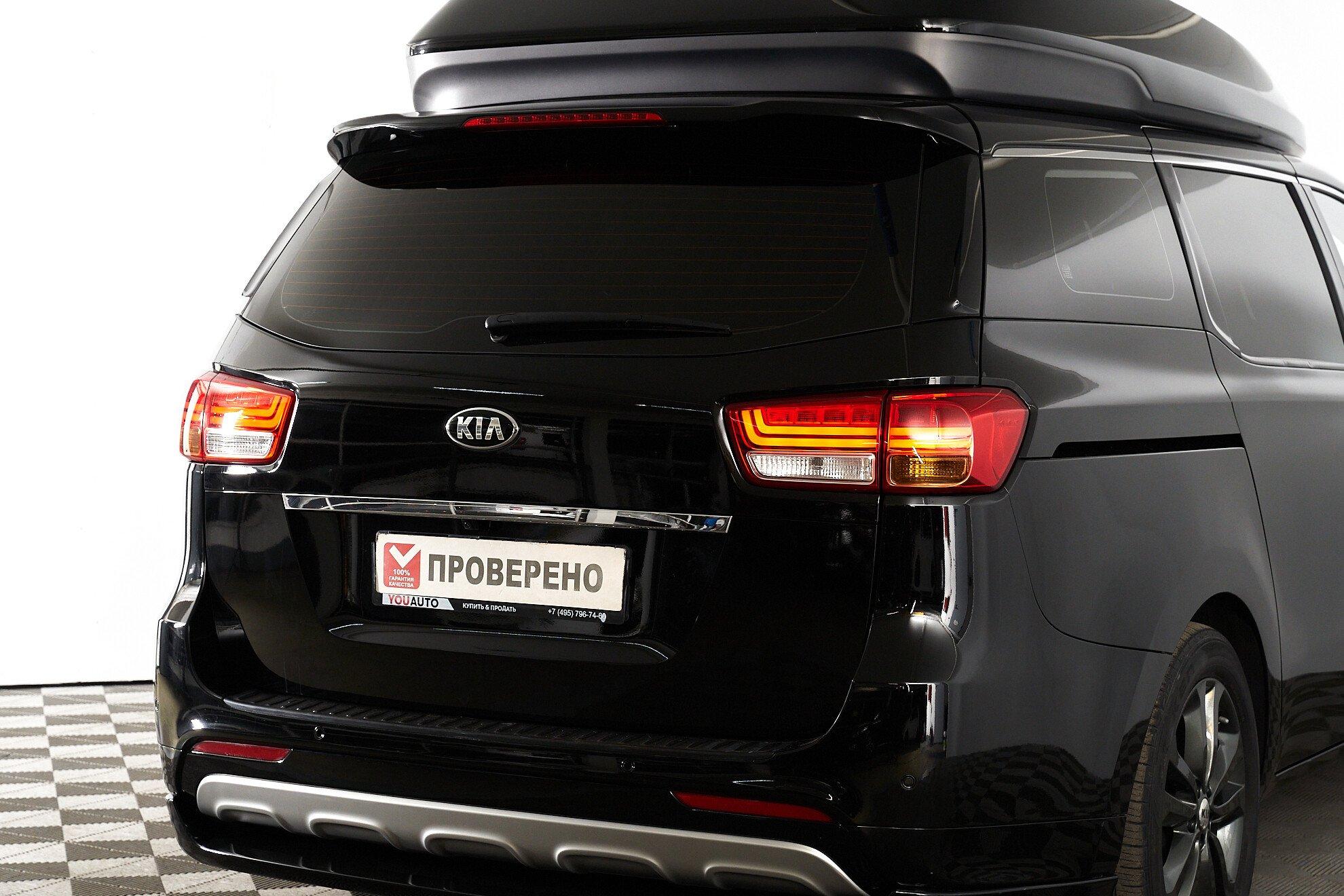 Kia Carnival 2016, черный
