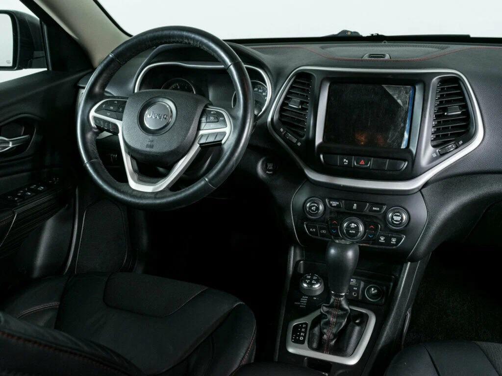 Jeep Cherokee 2017, серый