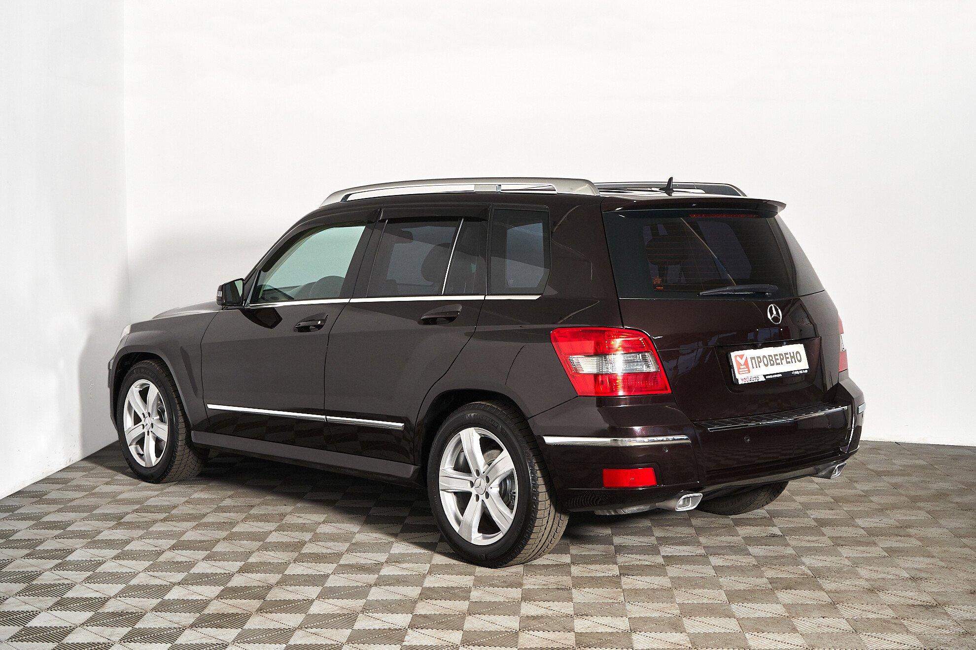 Mercedes-Benz GLK-Класс 2010, коричневый