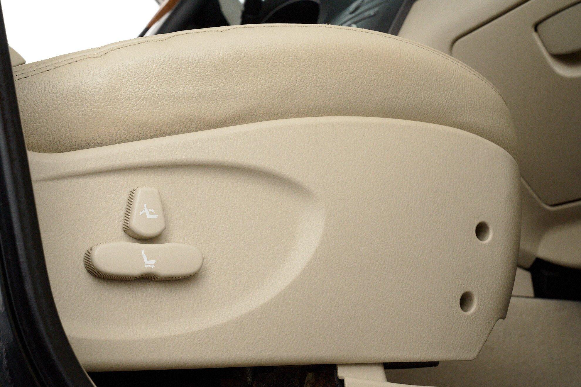 SsangYong Rexton 2011, черный