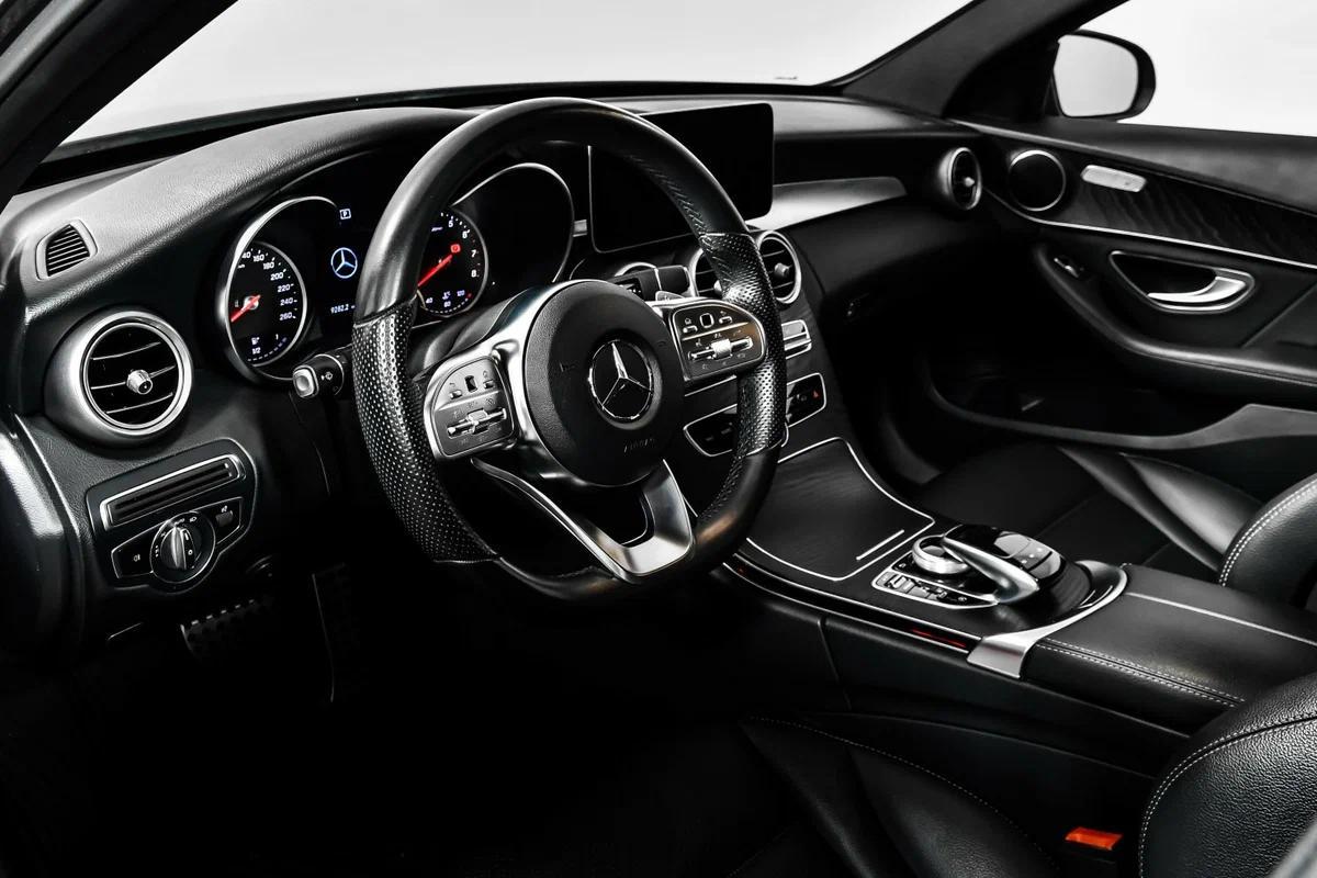 Mercedes-Benz C-Класс 2020, серый