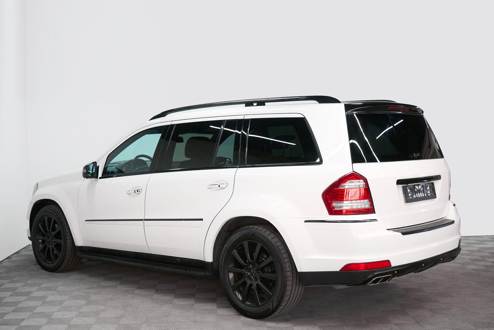 Mercedes-Benz GL-Класс 2012, белый