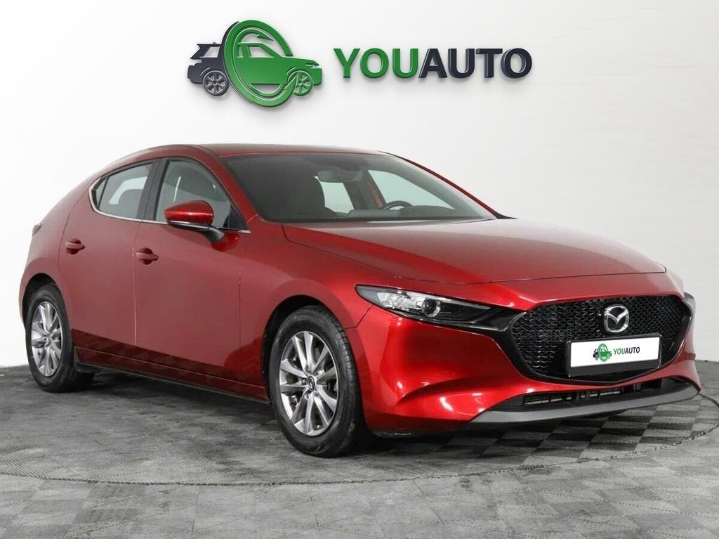 Mazda 3 2019, красный