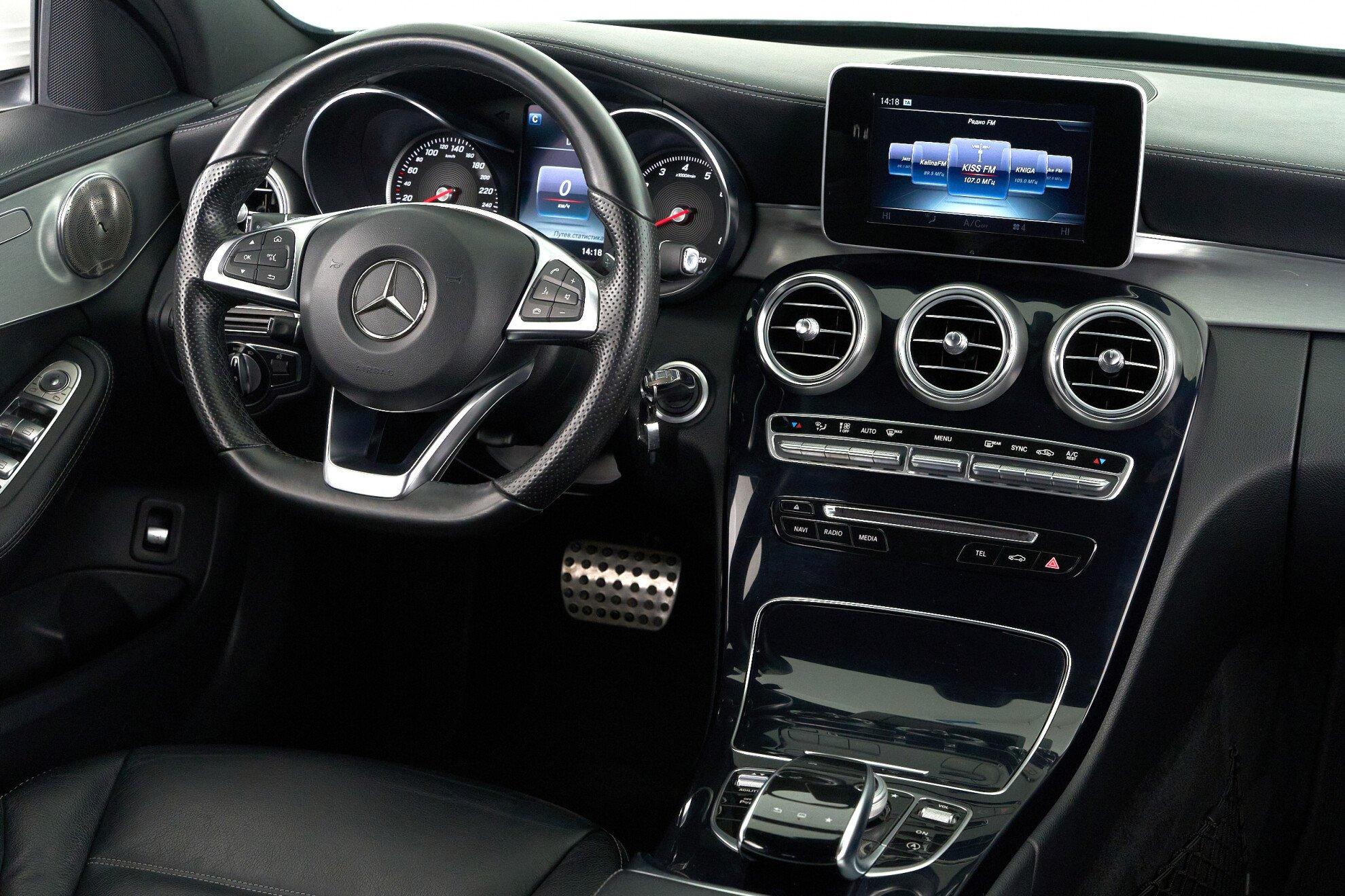 Mercedes-Benz C-Класс 2014, белый