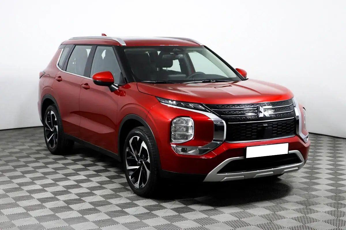 Mitsubishi Outlander 2023, красный